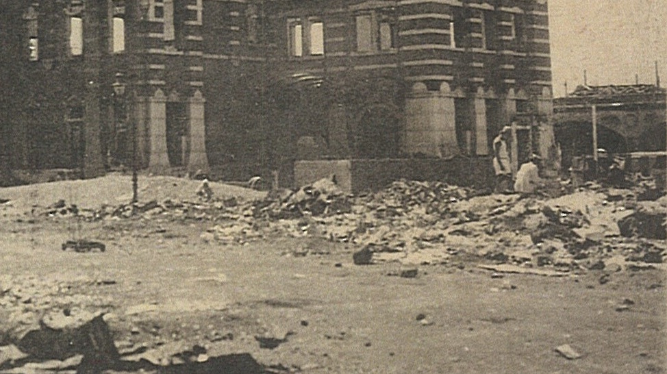 12新橋駅付近の新永間市街線高架橋